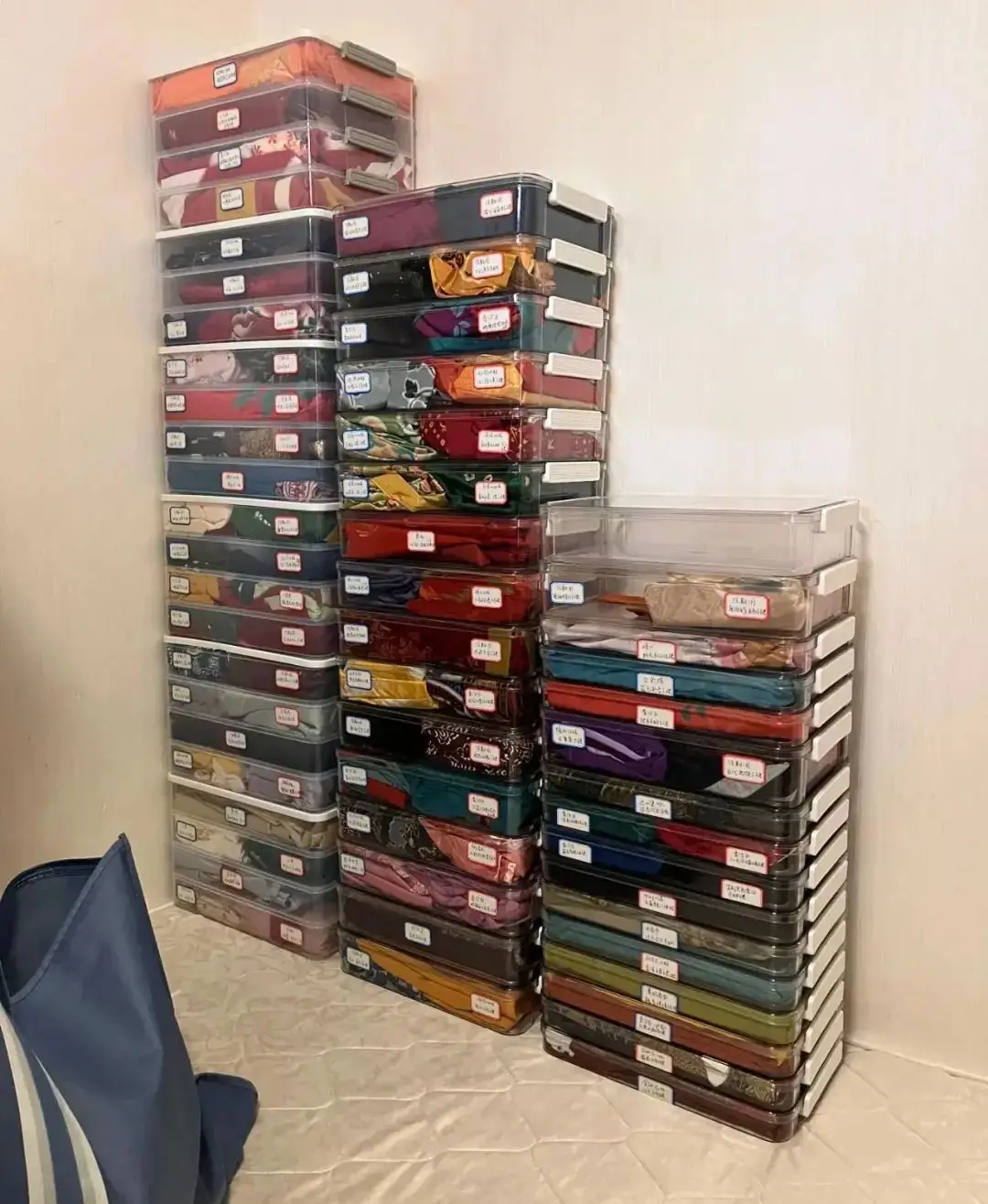 电脑放入电脑包示范_搬家打包技巧_旅行收纳方法