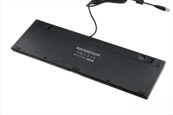 雷柏自产青轴键盘评测_雷柏V510s机械键盘_雷柏v500s冰晶版怎么样