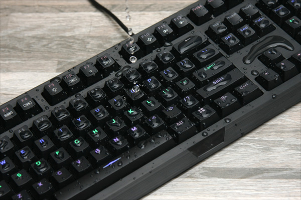 雷柏v500s冰晶版怎么样_雷柏自产青轴键盘评测_雷柏V510s机械键盘