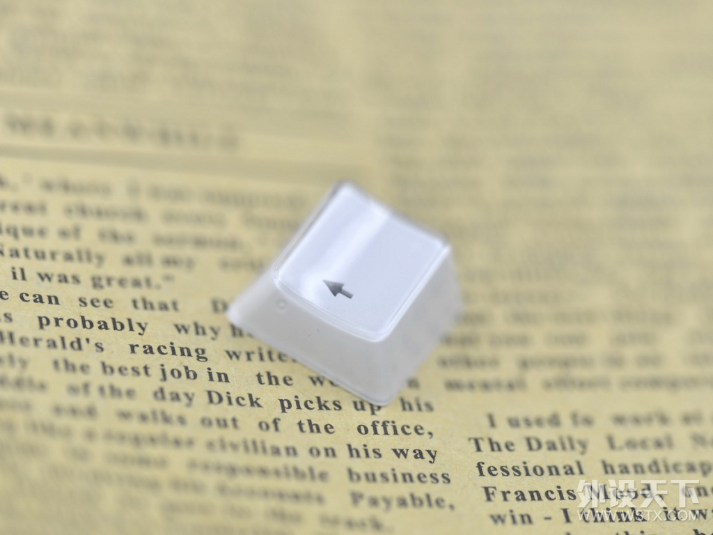 雷柏v500s冰晶版怎么样_雷柏V500 RGB冰晶版红轴机械键盘评测_雷柏V500 RGB冰晶版幻彩背光机械键盘