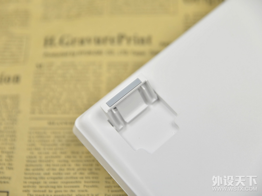 雷柏v500s冰晶版怎么样_雷柏V500 RGB冰晶版幻彩背光机械键盘_雷柏V500 RGB冰晶版红轴机械键盘评测