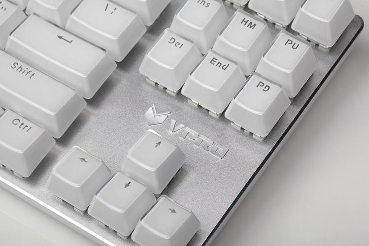 雷柏V500 RGB冰晶版红轴机械键盘评测_雷柏v500s冰晶版怎么样_雷柏V500 RGB冰晶版幻彩背光机械键盘