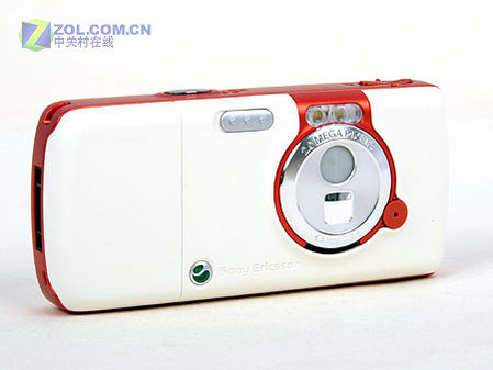 绝非简单改变 评索爱W700c三大生存优势