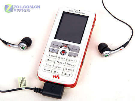 绝非简单改变 评索爱W700c三大生存优势