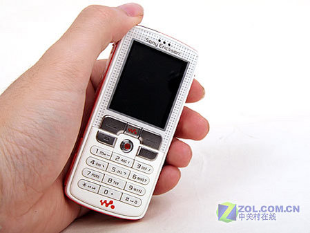 绝非简单改变 评索爱W700c三大生存优势