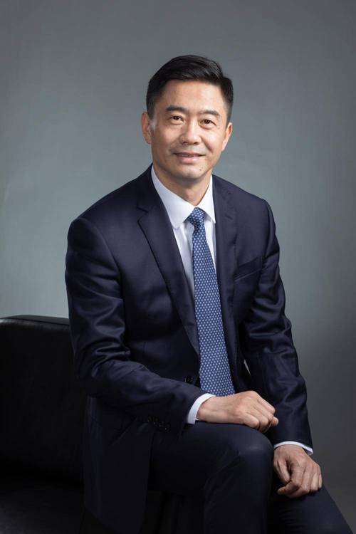 上海银行董事长选举_上海理财公司董事长_上海农商行行长顾建忠